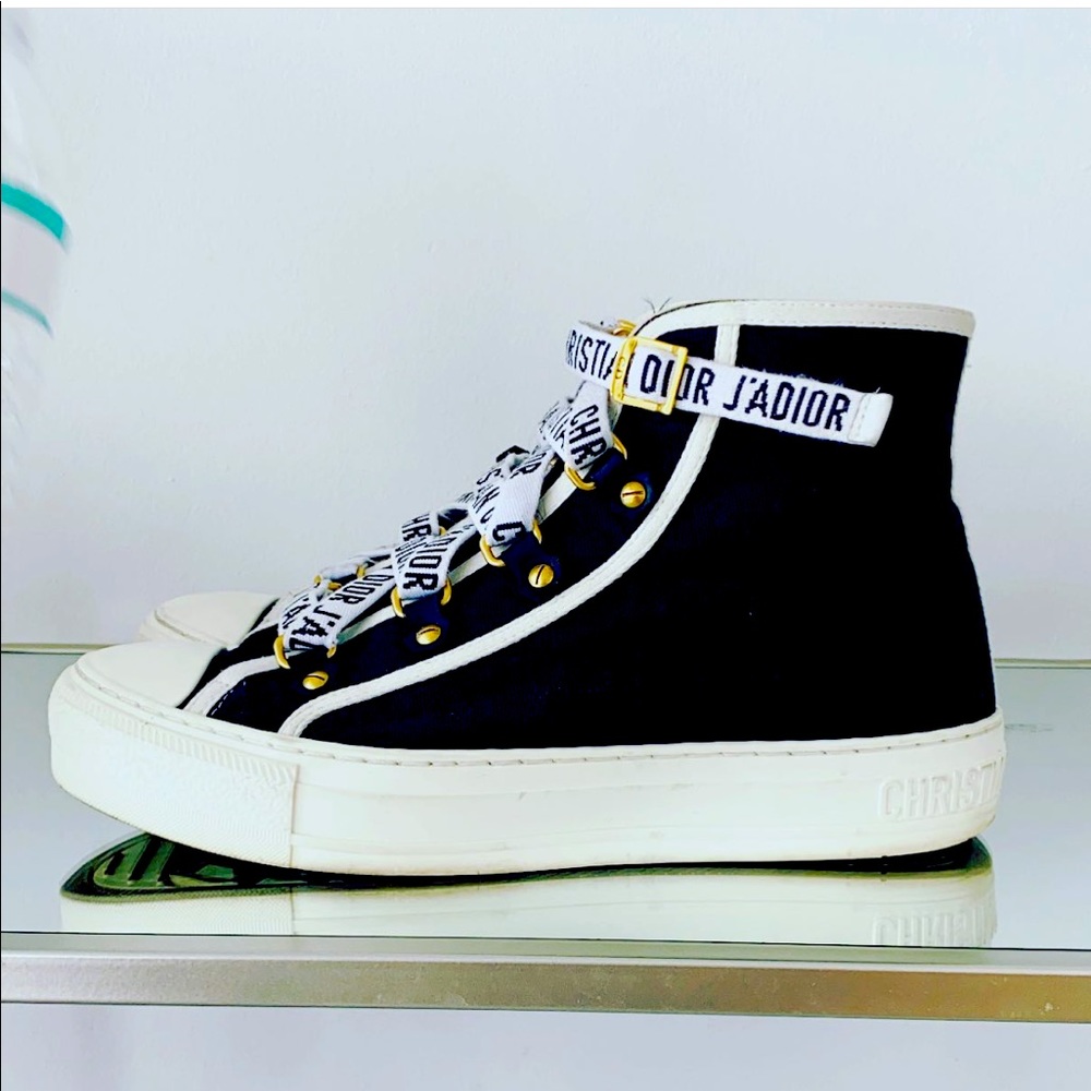Dior sneakers . Authentic